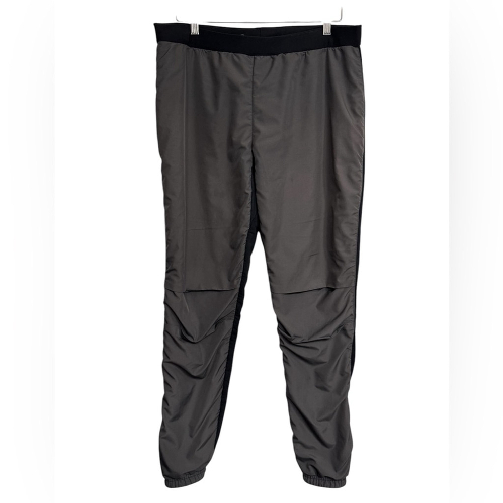 MEC Lined Black and Grey Pants W/Zipper Reflective Bottoms Size Large